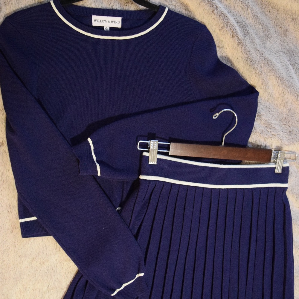 Willow & Wind Preppy Pleated Navy Blue Skirt and Sweater Set - Picture 6 of 15